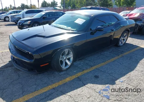 2015 Dodge Challenger Sxt z USA, uszkodzony, nr VIN 2C3CDZAG1FH811459